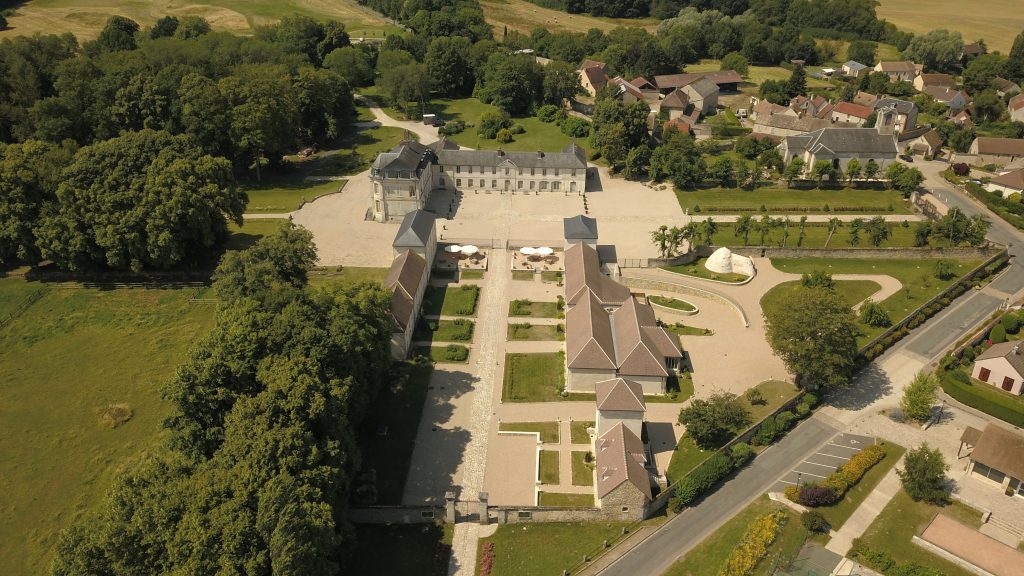 Le château de Maudétour - en - Vexin
