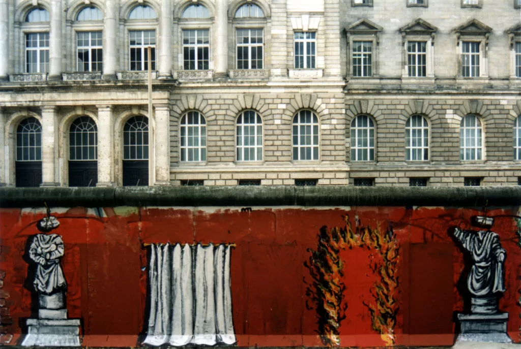 berlin_mur_rouge